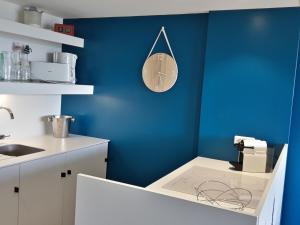 Appartement rénové calme avec balcon, parking, wifi – 78 pers - FR-1-346-305