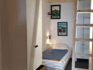Appartement rénové 3 pièces · Balcon · Wifi gratuit · Parking inclus · Proche commerces & Transarc - FR-1-346-305