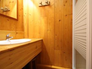 Appartement rénové au centre, balcon, Wifi inclus - FR-1-346-319