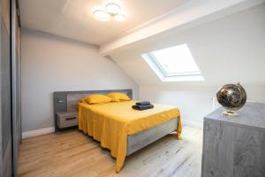 Maisons de vacances Maison en plein centre avec piscine garage et clim : photos des chambres