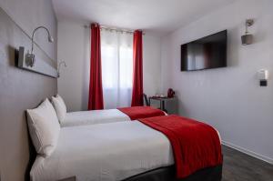 Hotels The Originals City, Hotel Les Domes, Perpignan Sud Saleilles : photos des chambres