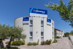 Hotels The Originals City, Hotel Les Domes, Perpignan Sud Saleilles : photos des chambres