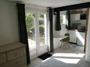 Appartements Studio au calme vue sur garlaban : photos des chambres