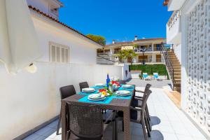 Ideal Property Mallorca - Villa Rosita 12A