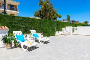 Ideal Property Mallorca - Villa Rosita 12A