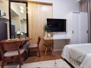 Lifestyle at The Loop Towers Condotel