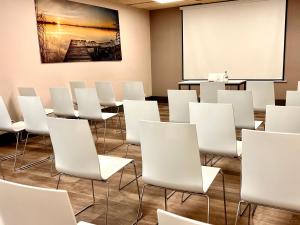Hotels The Originals City, Hotel Le Puech, Narbonne : photos des chambres