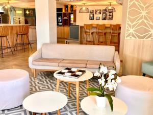 Hotels The Originals City, Hotel Le Puech, Narbonne : photos des chambres