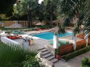 Calabash Apartment-Hotel - Fajara