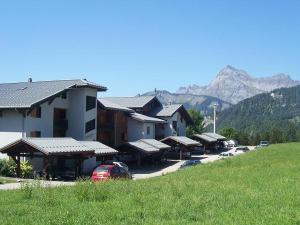 Appartement calme sud avec vue sur Mont Charvin, parking privé - FR-1-505-101