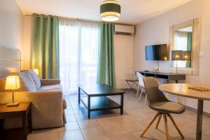 Appart'hotels Hotel Residence Les Pins Galants : photos des chambres