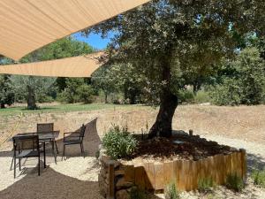 Maisons d'hotes Mas la Cheneraie Lourmarin - Au calme, a 10 mn du centre ville a pied : photos des chambres