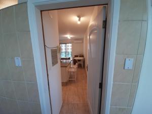 Marvelous apartment with ocean view in Pitangueiras - SAO016