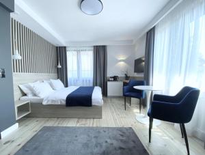 Willa Lazur ADULTS ONLY