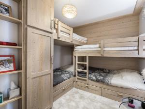 Appartement familial au centre de Courchevel avec parking et wifi - FR-1-562-36