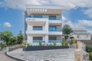 Luxury residence Luca 