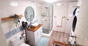 Beachside Modern Apartment in the Heart of Surfers Paradise -free parking