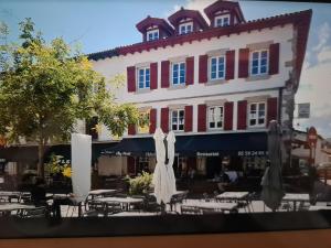 Hotels OBERGE MAITE : photos des chambres