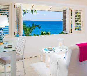 Round Hill Hotel & Villas