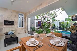 Villa Astarta , Canggu, 5 mins to Berawa beach Newly Renovated