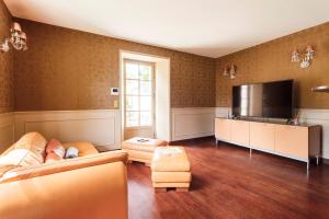 B&B / Chambres d'hotes Le Chateau d Hardricourt : photos des chambres