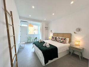 Malagueta beach II & Private Terrace by ELE Apartments