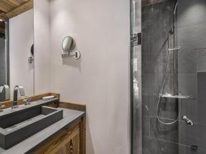 Appartement duplex luxueux avec sauna – 500m des pistes à Val dIsère - FR-1-567-17