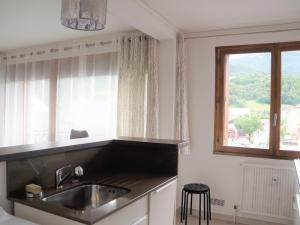 Appartement T3 rénové en centre-ville Barcelonnette, pour 6 pers., balcon - FR-1-165A-21