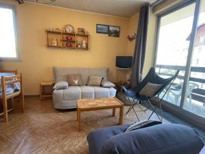 Appartements Studio Enchastrayes, 1 piece, 4 personnes - FR-1-165A-88 : photos des chambres