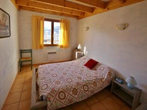 Maisons de vacances Maison Saint-Pons, 4 pieces, 8 personnes - FR-1-165A-91 : photos des chambres