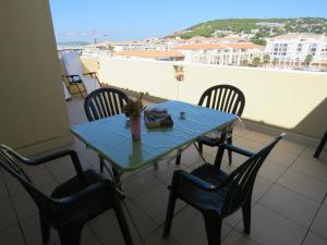 Appartement T2 avec terrasse, vue Marina, parking privé - FR-1-472-136