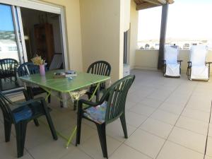 Appartement T2 avec terrasse, vue Marina, parking privé - FR-1-472-136