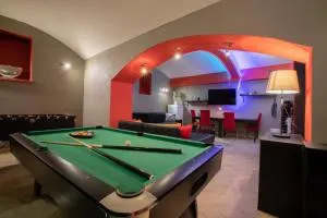 Party Underground with Pooltable - Praga