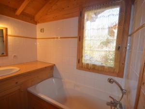 Chalet cosy aux Gets, proche du lac avec sauna et parking privé - FR-1-623-58