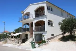 Apartment Nikica - Šaričevi