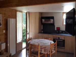 Chalet rénové, cozy et bien équipé avec jardin - Proche Golf et Navette gratuite Pra-Loup - FR-1-165A-145