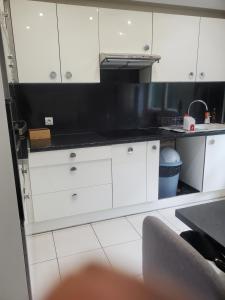Appartements Appartement meuble aux portes de Geneve : photos des chambres