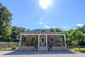STONE HOUSE MAGALI 