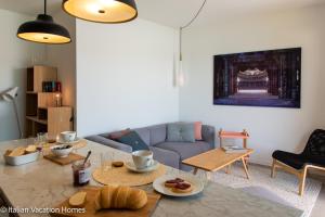 Italian Vacation Homes - Panoramic Villa