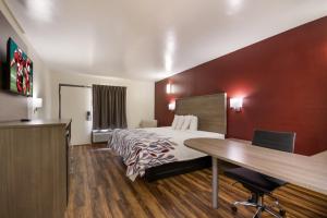 Red Roof Inn Crestview