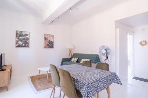 Appartements Cosy 36m avec jolie VUE MER  centre-village ! : photos des chambres