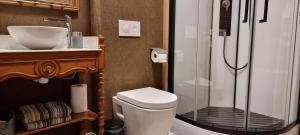 La Chèvre Folle - Stay in Style featuring a Free basic Breakfast