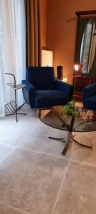 La Chèvre Folle - Stay in Style featuring a Free basic Breakfast