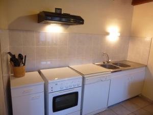 Maisons de vacances Gite Saint-Geneys-pres-Saint-Paulien, 4 pieces, 5 personnes - FR-1-582-305 : photos des chambres