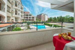 Chateau Del Mar Holiday Apartments