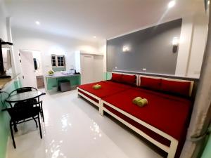 Fancy Carp Resort Hua-Hin