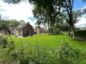 sfeervol vrijstaand huisje 6 persoons ruime tuin, centraal bij Nijmegen - Wijchen