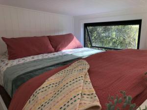 Gorgeous 2 bedroom tiny house Noosa hinterland