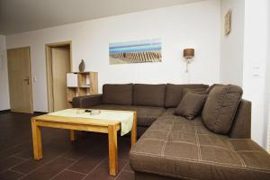 Schicke FeWo mit Terrasse, gratis Nutzung vom AHOI Erlebnisbad und Sauna in Sellin - Haus De niege Wech FeWo 02