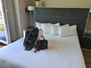 Hotels Hotel Amiraute : photos des chambres